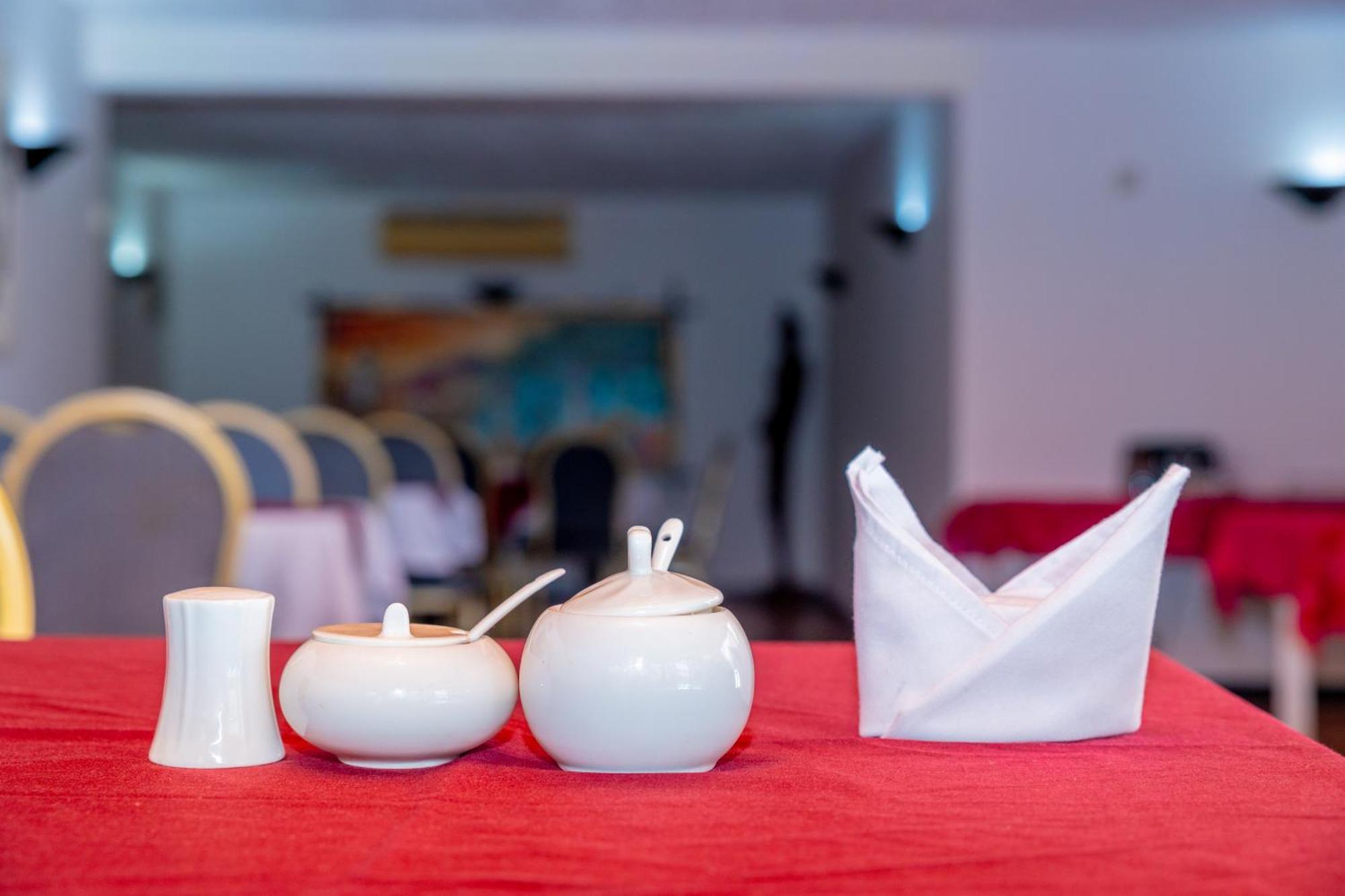 Sarges Hotel Серекунда Екстериор снимка